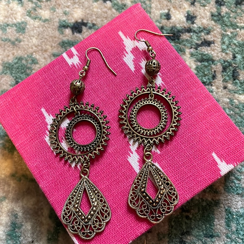 Gold filigree chandelier earrings